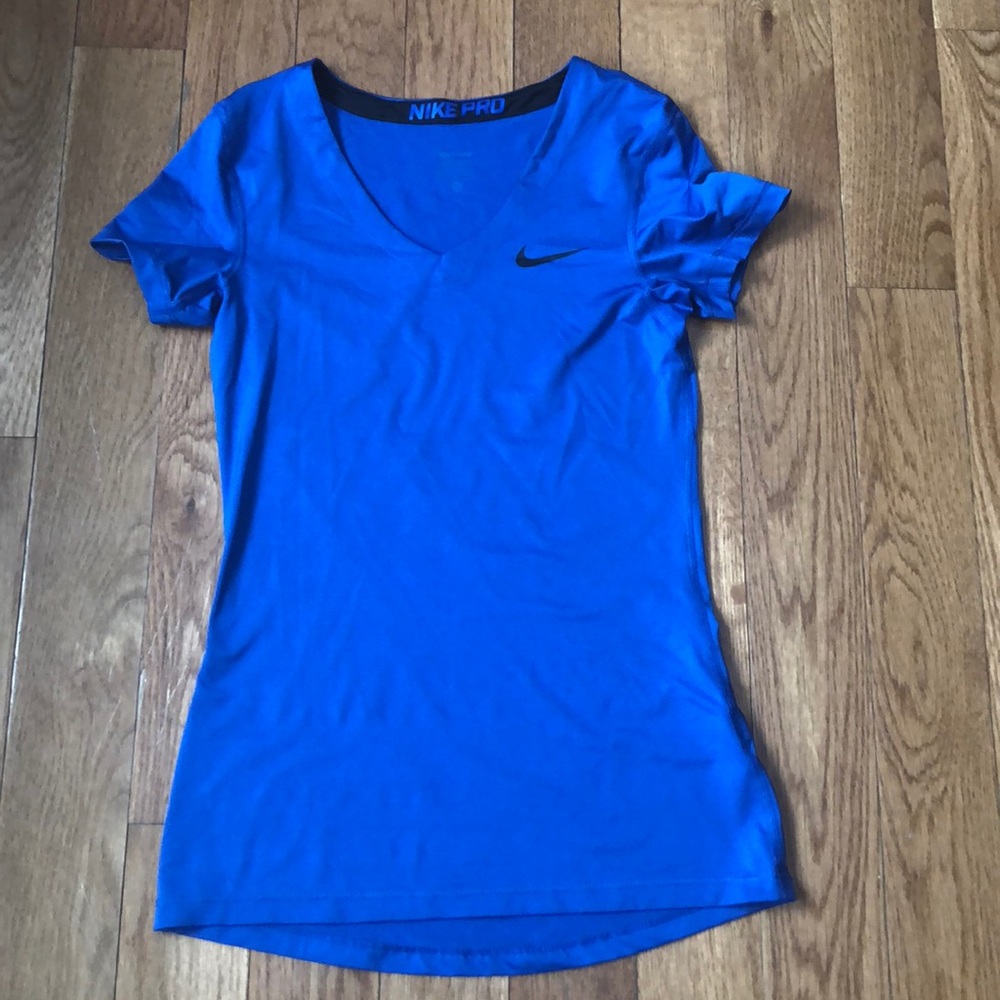Nike blue workout top